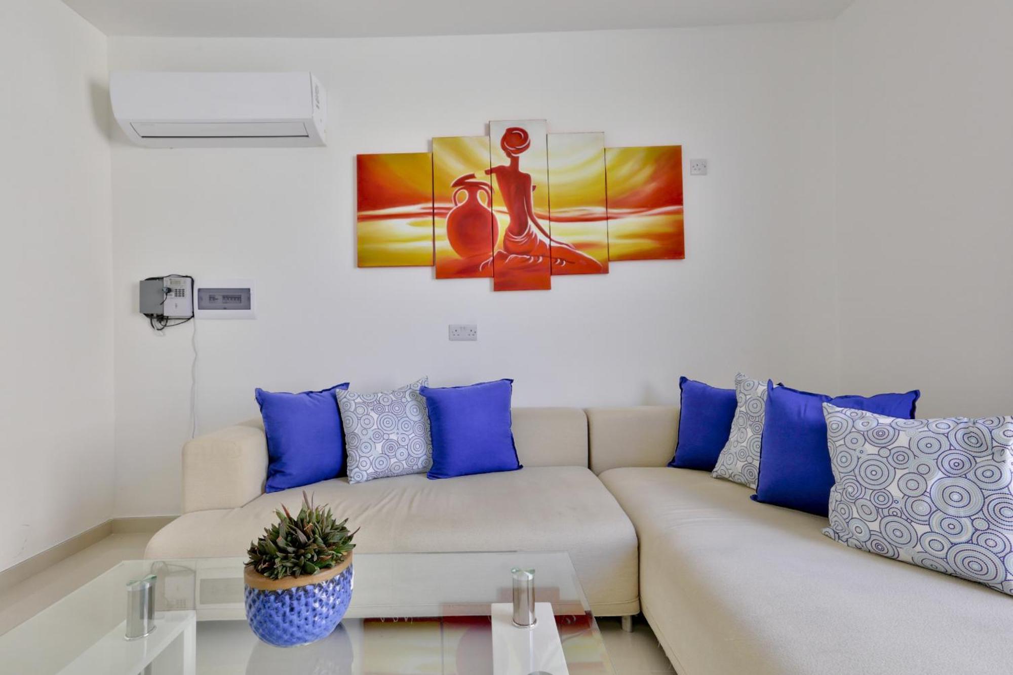 Exquisite 3-Bedroom Duplex Penthouse With Jacuzzi In Valletta Centre Bagian luar foto